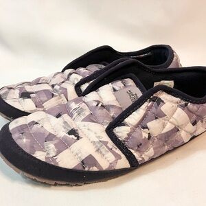 North Face Thermoball Traction Mule Slippers Shoes Purple Quilted Women’s Size 8